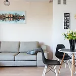 Apartamenty Nad Wisłą z Basenem