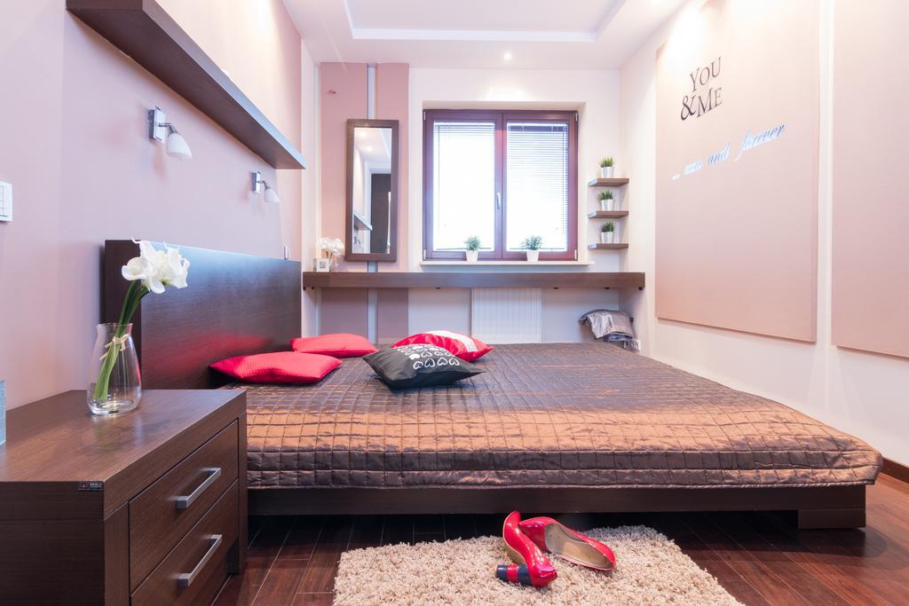 Nad Wisłą Z Basenem Apartament